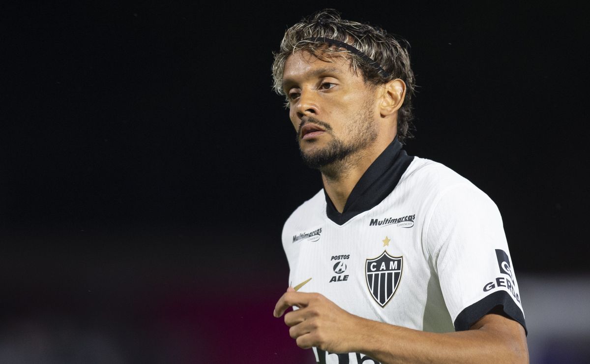 São Paulo consulta Gustavo Scarpa, recebe negativa do Atlético-MG e vê meia fora do mercado