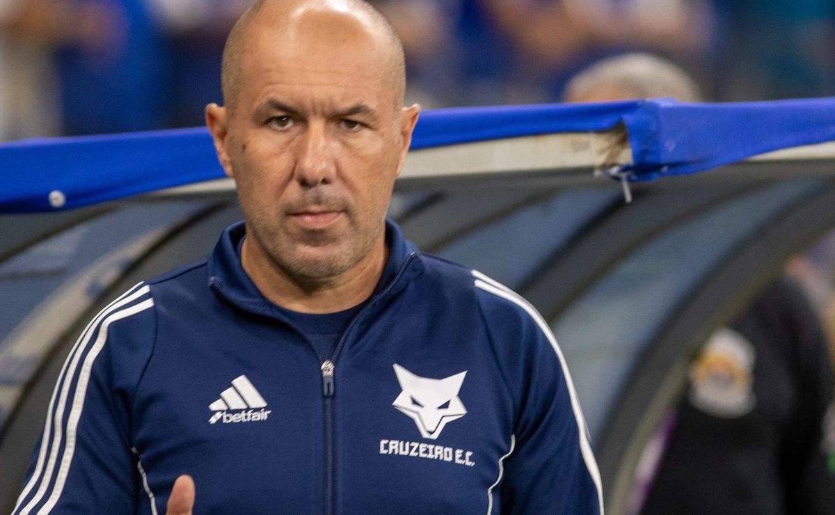 Leonardo Jardim amplia lista de técnicos estrangeiros na história do Flamengo