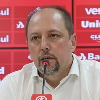 Internacional quer fechar com novos reforços, mas prioriza atletas brasileiros