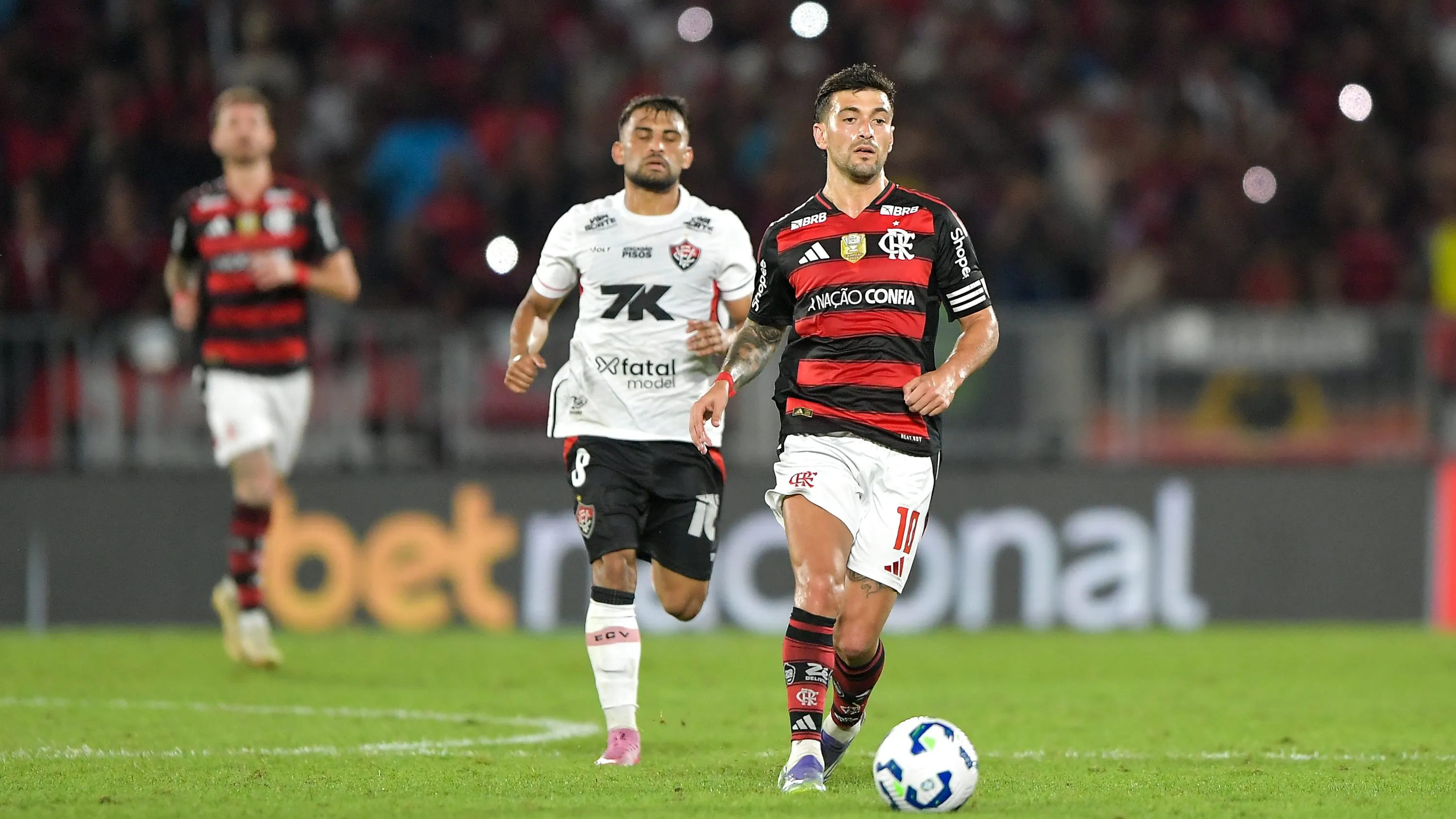Vitória x Flamengo. Foto: Thiago Ribeiro/AGIF