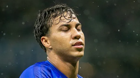 Kaio Jorge jogador do Cruzeiro comemora seu gol durante partida contra o America-MG no estadio Mineirao 
