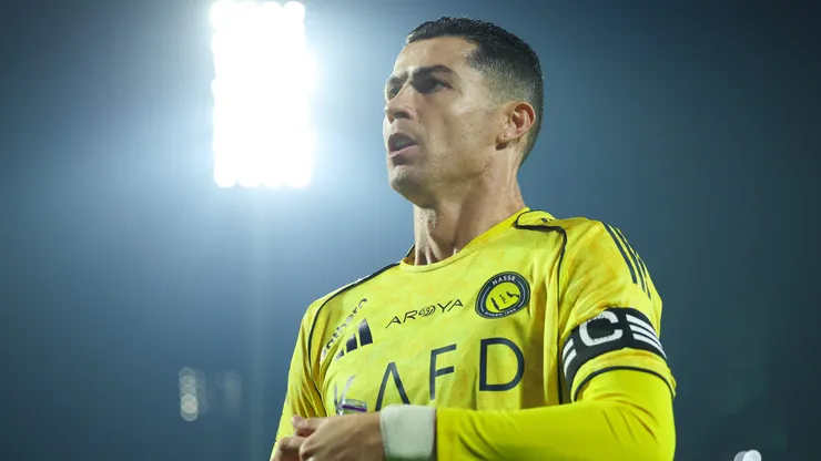 Cristiano Ronaldo, jogador do Al-Nassr, durante partida na Arábia Saudita - Foto: Yasser Bakhsh/Getty Images