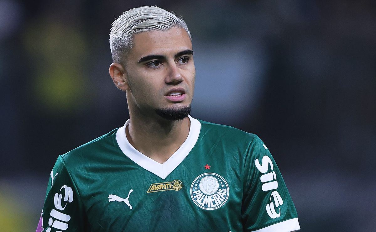 Andreas Pereira pode ficar fora do Paulistão como punição por catimba em Corinthians x Palmeiras