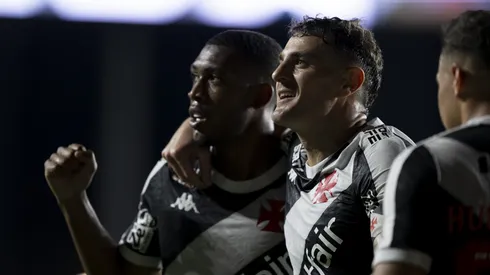 Rayan e Vegetti foram dois jogadores que se despediram do Vasco
