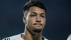 - Marcos Leonardo com a camisa do Santos