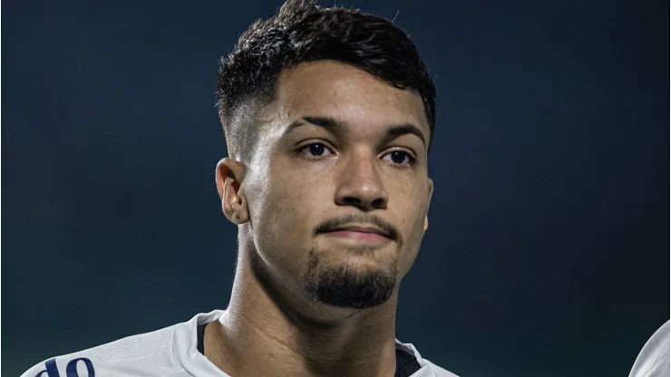 - Marcos Leonardo com a camisa do Santos