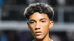 Robinho Jr. não vem sendo utilizado por Vojvoda.