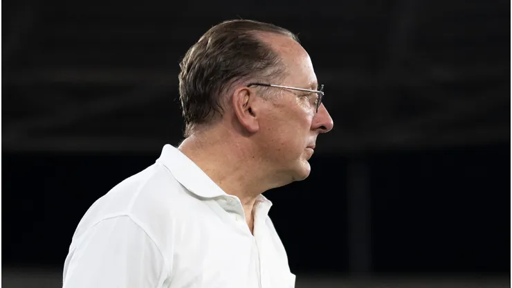 John Textor dono da saf do Botafogo durante partida contra o Cruzeiro no estadio Engenhão pelo campeonato Brasileiro A 2026.