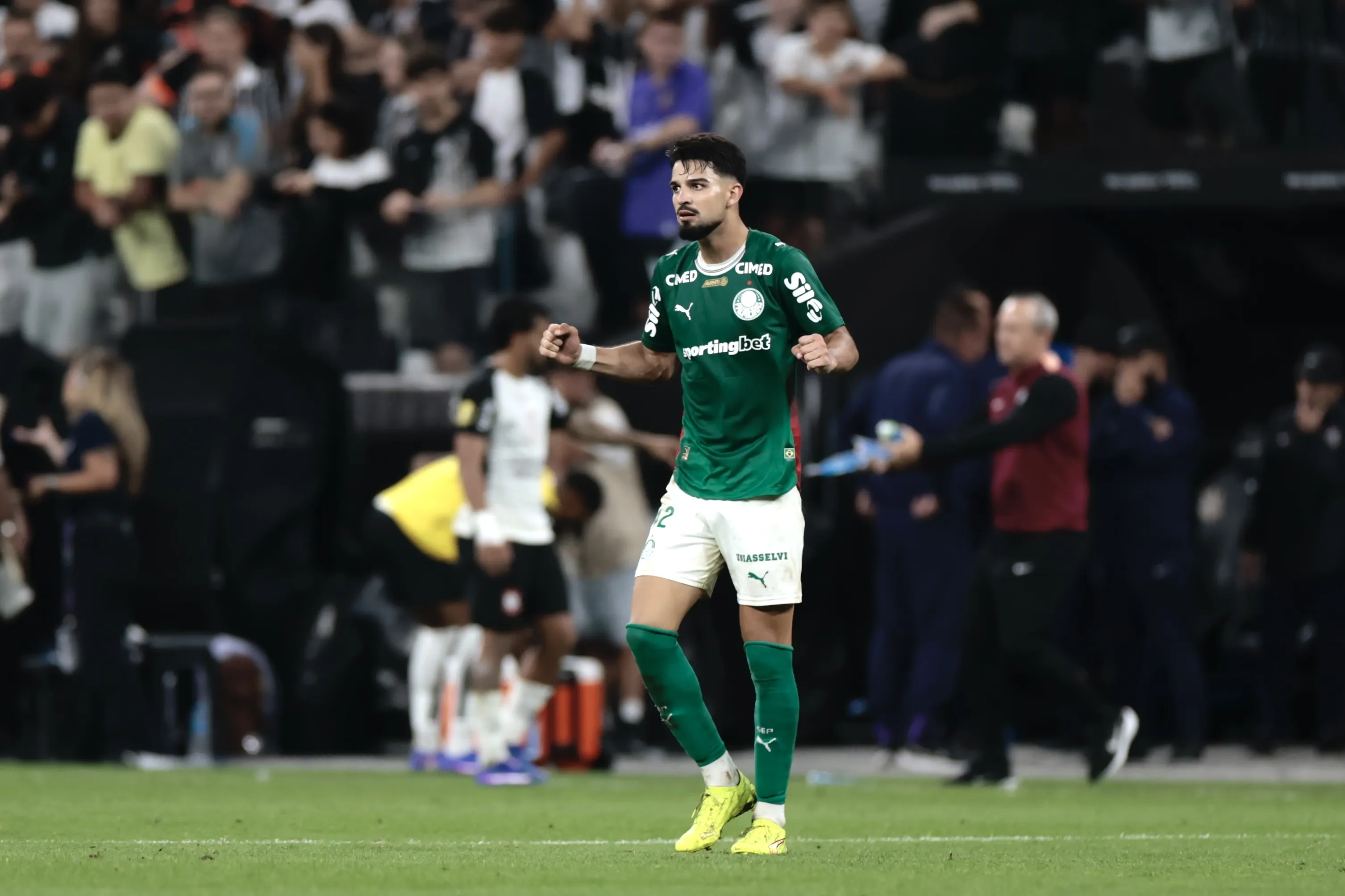 Flaco López comemora seu gol no clássico contra o Corinthians. Foto: Marcello Zambrana/AGIF
