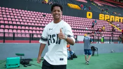 Zé Lucas jogador do Sport antes da partida contra o Gremio na Ilha do Retiro em Recife (PE), pelo Campeonato Brasileiro A 2025. Foto: Marlon Costa/AGIF