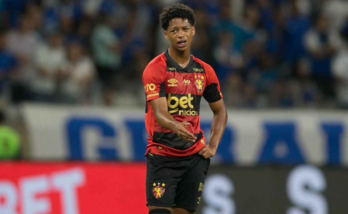 Botafogo tenta Medina, ouve negativa do meia e mira Zé Lucas do Sport como novo alvo