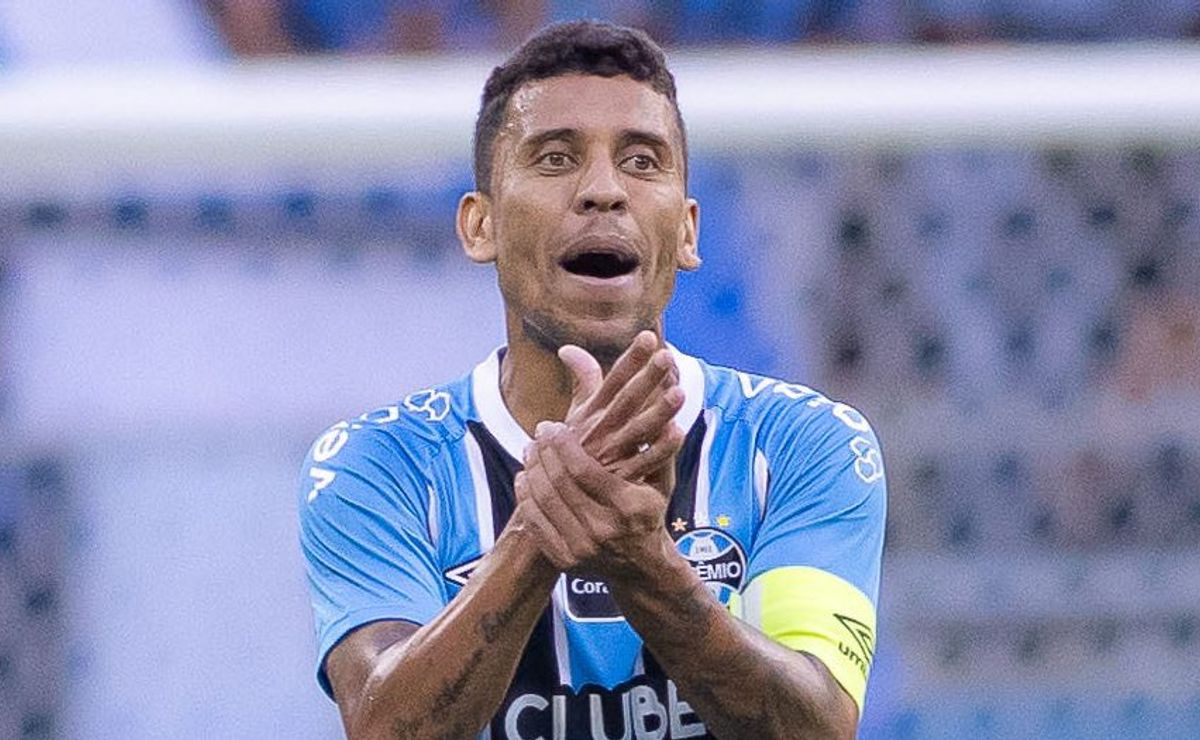 Luís Castro toma decisão no Grêmio e Marcos Rocha deve ser reserva nos próximos jogos