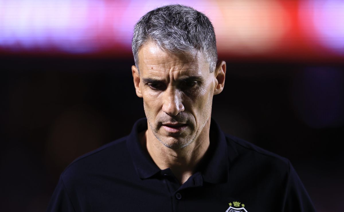 Santos sofreu seis dos 12 gols neste ano em bolas aéreas e Vojvoda mostra preocupação