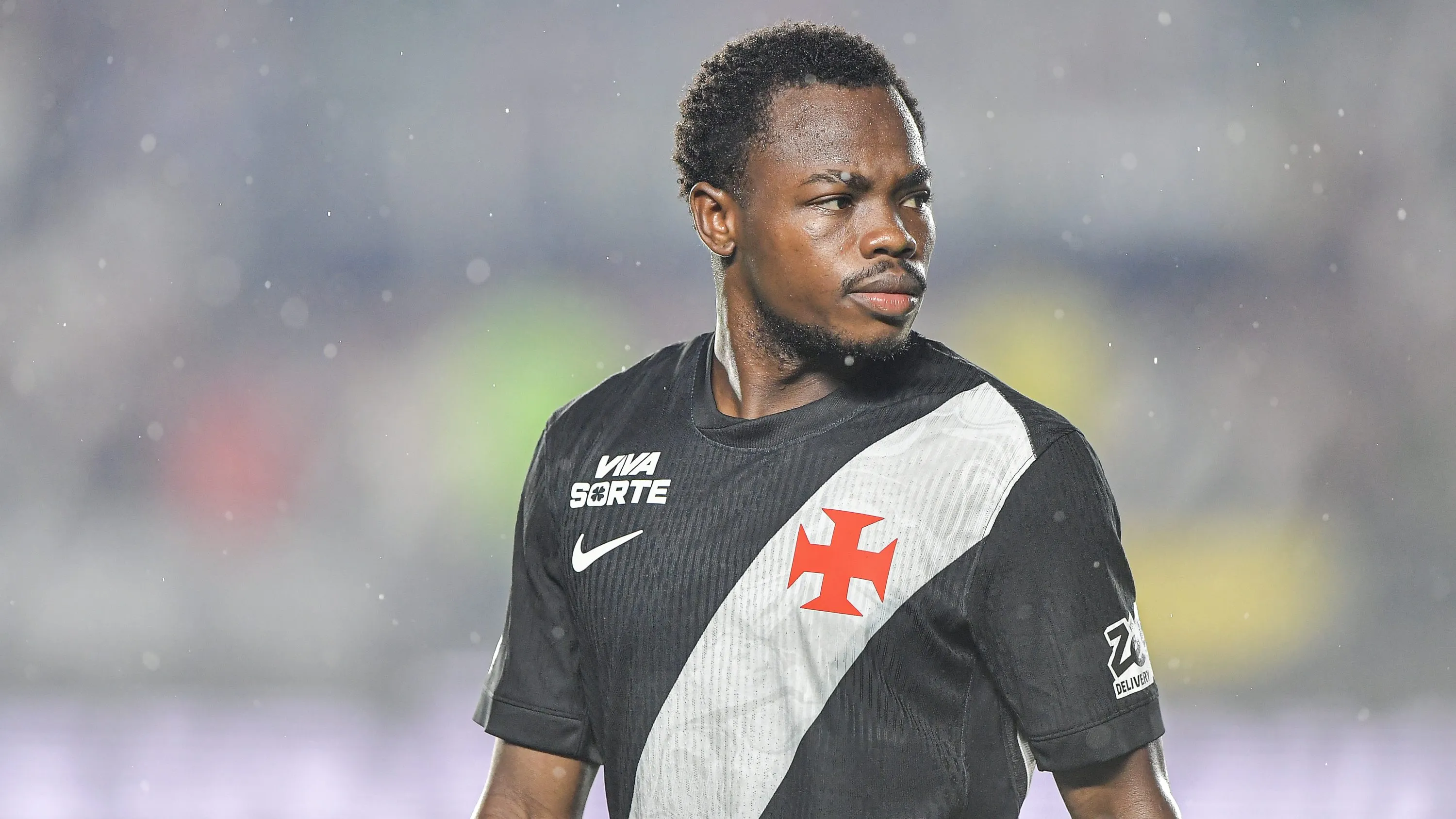 Andrés Gómez jogador do Vasco durante partida contra o Chapecoense no estadio Sao Januario pelo campeonato Brasileiro A 2026. Foto: Thiago Ribeiro/AGIF