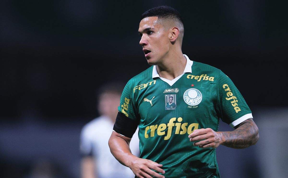 Palmeiras espera receber por Naves até R$ 38 milhões e aguarda decisão de times de Portugal