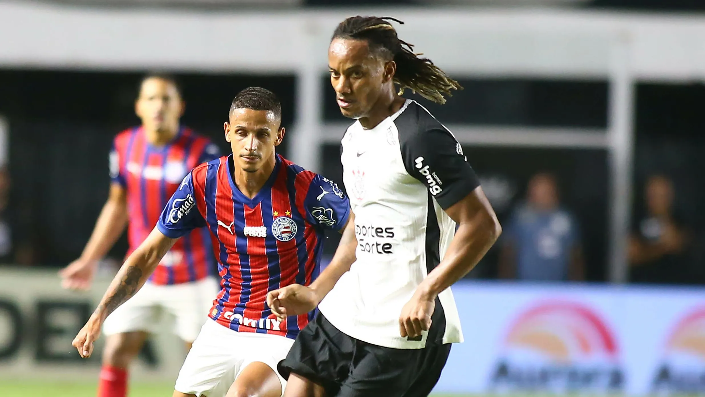 André Carrillo jogador do Corinthians durante partida contra o Bahia no estadio Vila Belmiro pelo campeonato Brasileiro A 2026. Foto: Mauricio De Souza/AGIF