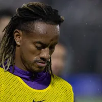 Carrillo evolui fisicamente e fica perto de retorno ao Corinthians