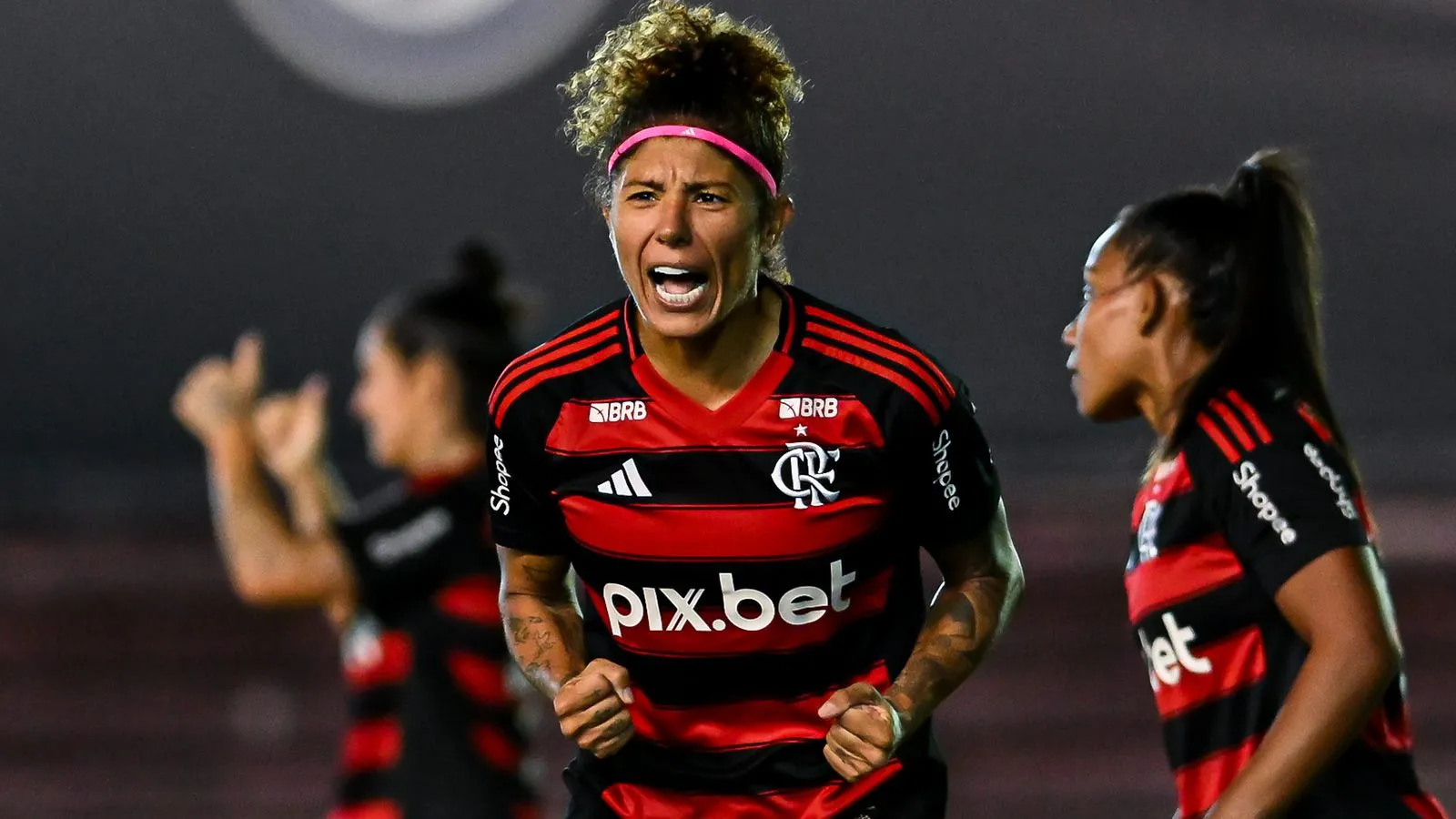 Cristiane, atacante do Flamengo, em jogo contra o América-MG