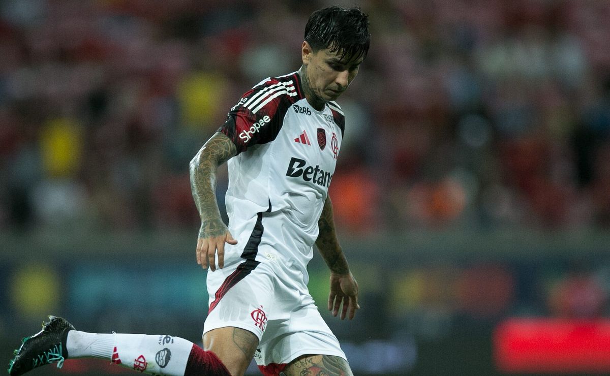 Erick Pulgar marca golaço pelo Flamengo em Salvador e leva torcedores ao delírio nas redes sociais
