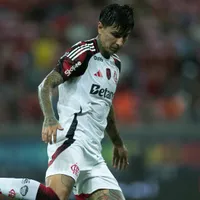 Pulgar faz golaço pelo Flamengo e viraliza nas redes sociais