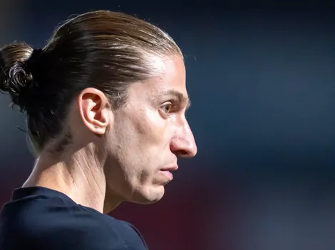 Filipe Luís surpreende com posição de Paquetá diante do Vitória