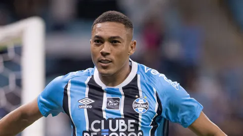  Carlos Vinicius jogador do Gremio comemora seu gol durante partida contra o Novo Hamburgo no estadio Arena do Gremio pelo campeonato Gaucho 2026. 
