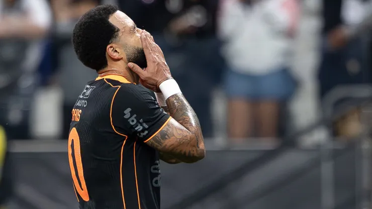 Corinthians lidera ranking negativo de pênaltis e fica atrás de toda a Série A — Joisel AmaralAGIF