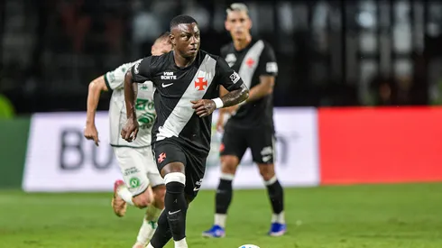 Vasco lidera contratações de estrangeiros desde 2019 e se diferencia dos rivais da Série A — Thiago RibeiroAGIF
