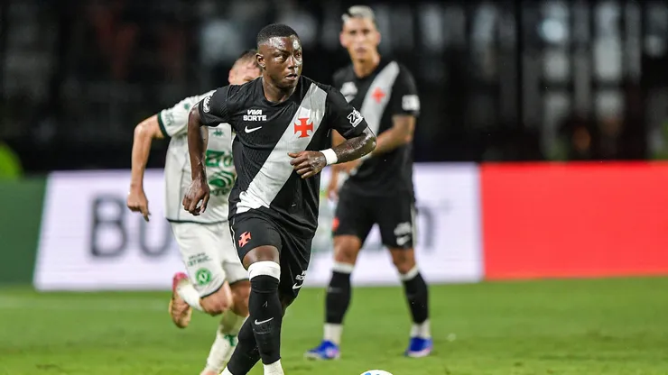 Vasco lidera contratações de estrangeiros desde 2019 e se diferencia dos rivais da Série A — Thiago RibeiroAGIF