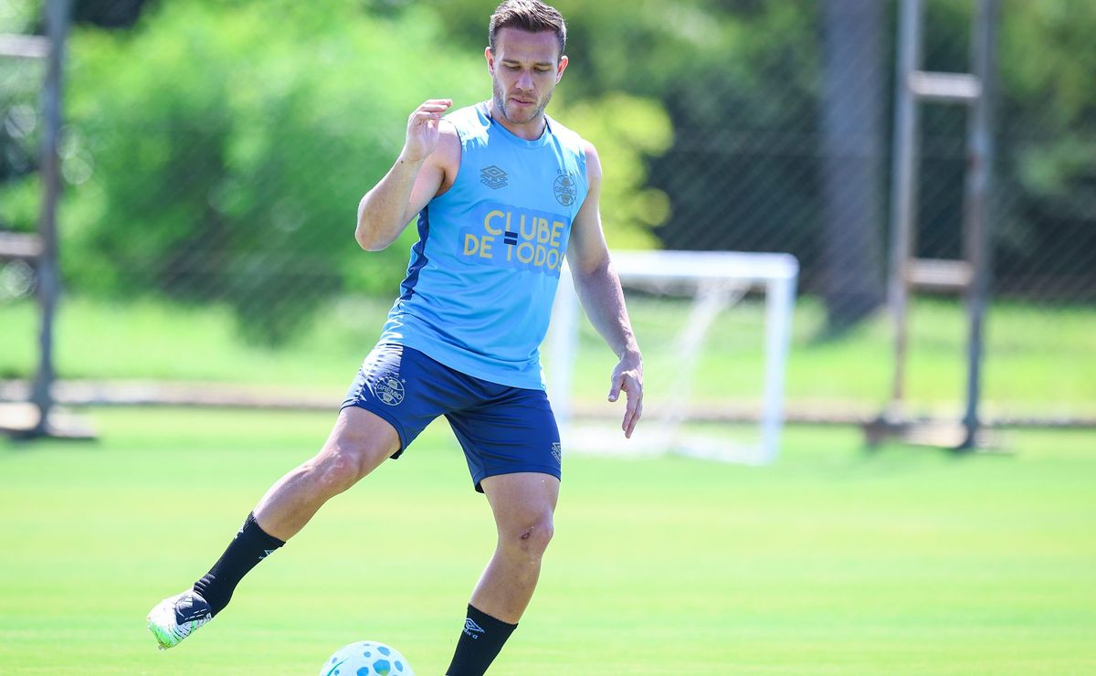 Grêmio ganha retornos e projeta mudanças contra o São Paulo com Arthur, Tetê e Marlon no time titular