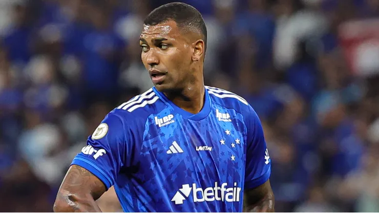 Walace tem futuro incerto no Cruzeiro.
