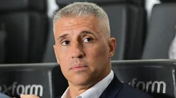 Hernan Crespo técnico do São Paulo durante partida contra o Internacional no estadio Vila Belmiro pelo campeonato Brasileiro A 2025.