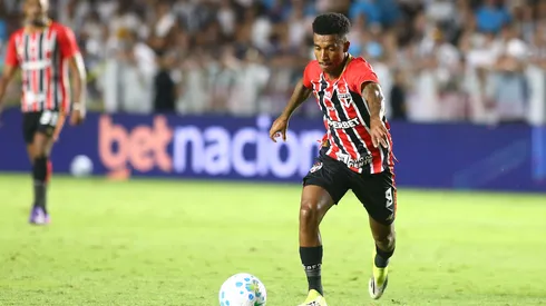 SP – SANTOS – 04/02/2026 – BRASILEIRO A 2026, SANTOS X SAO PAULO – Marcos Antonio jogador do Sao Paulo durante partida contra o Santos no estadio Vila Belmiro pelo campeonato Brasileiro A 2026. Foto: Mauricio De Souza/AGIF
