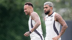 Neymar e Gabigol estão fora contra o Athletico-PR por causa do gramado sintético em Curitiba - Foto: Raul Baretta/Santos FC