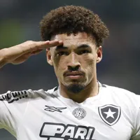 Fluminense tenta contratar zagueiro Adryelson