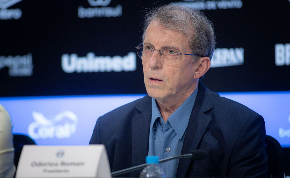 Vice do Grêmio descarta negociação por Paulo Henrique e nega tratativas com o Vasco