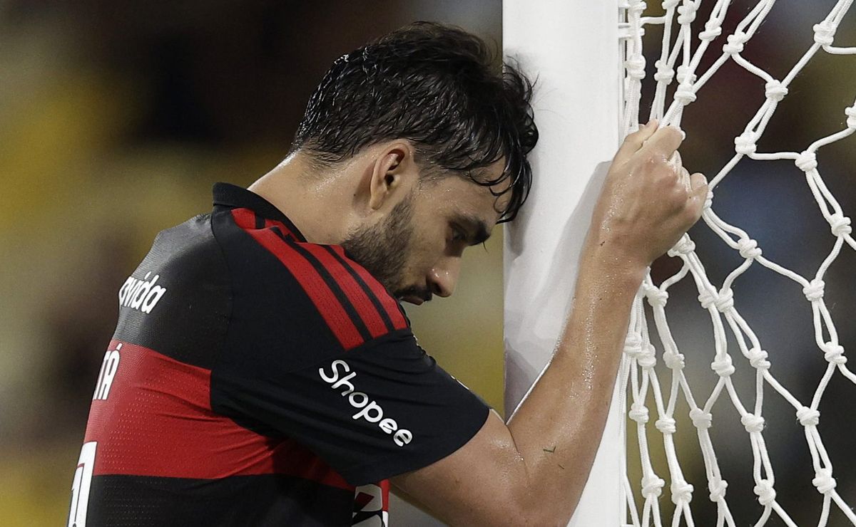 Lucas Paquetá repete início sem gols e assistências no Flamengo como em suas passagens pela Europa