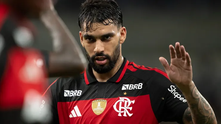 Lucas Paquetá registra pior índice de acerto de passes do Flamengo desde 2016. Foto: Jorge Rodrigues/AGIF