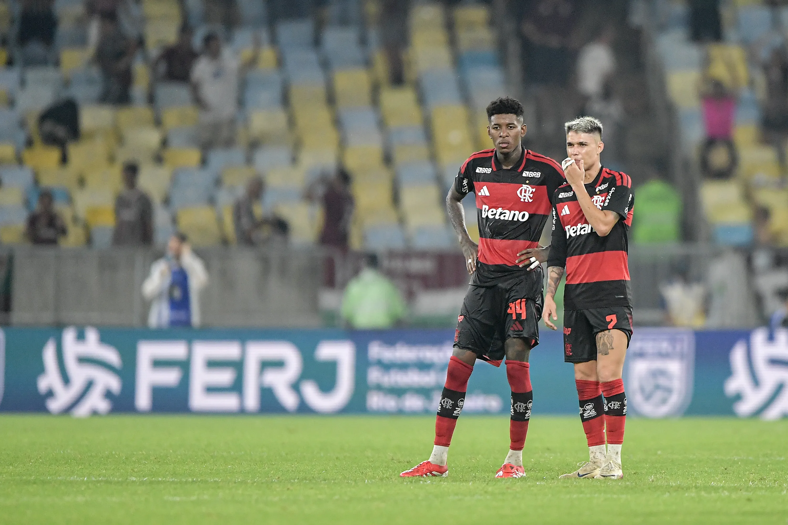 Luiz Araújo tem permanência confirmada no Flamengo. Foto: Thiago Ribeiro/AGIF