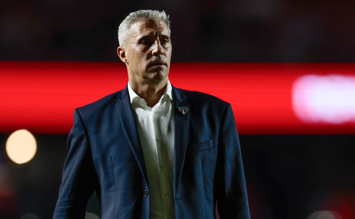 Crespo revela critério para escolha de batedores de pênaltis no São Paulo: “Jogadores que escolhem”