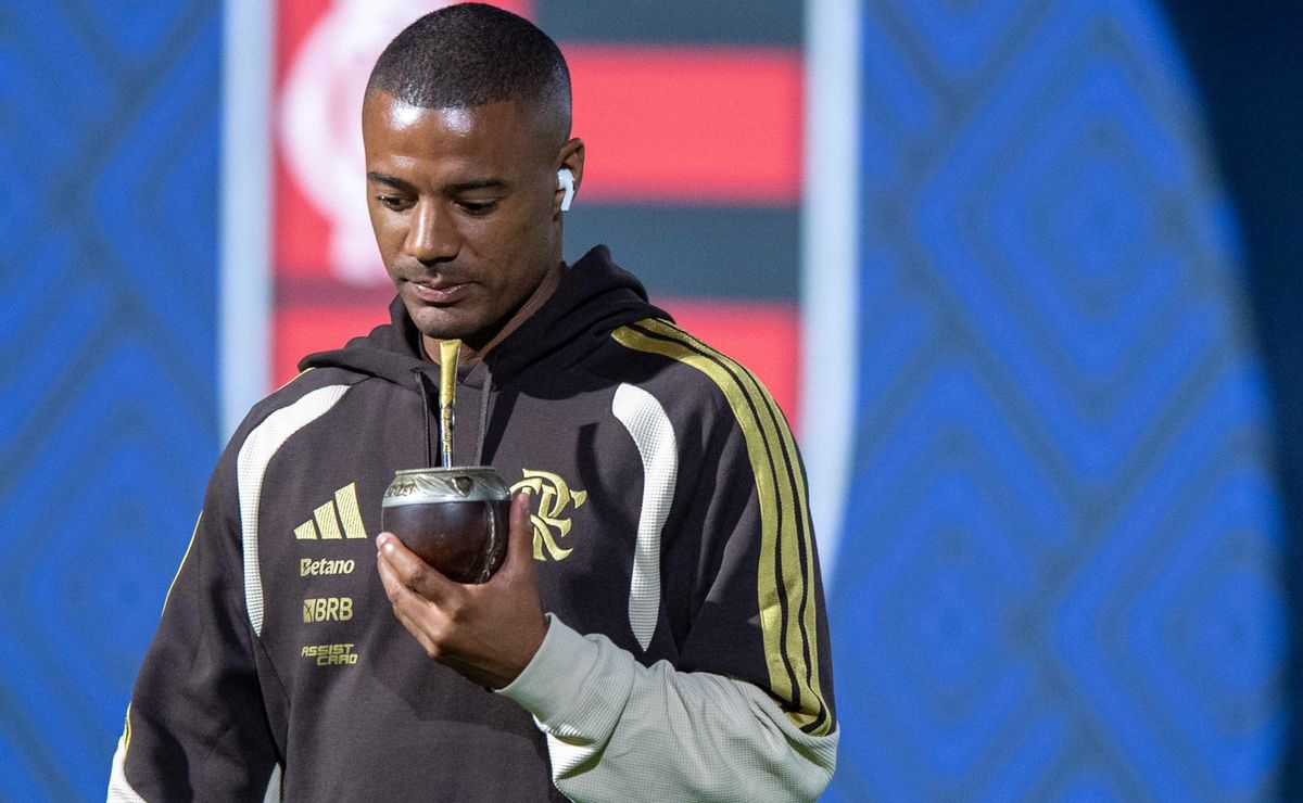 Flamengo não recebe contato do River Plate por De La Cruz e mantém meia nos planos da temporada