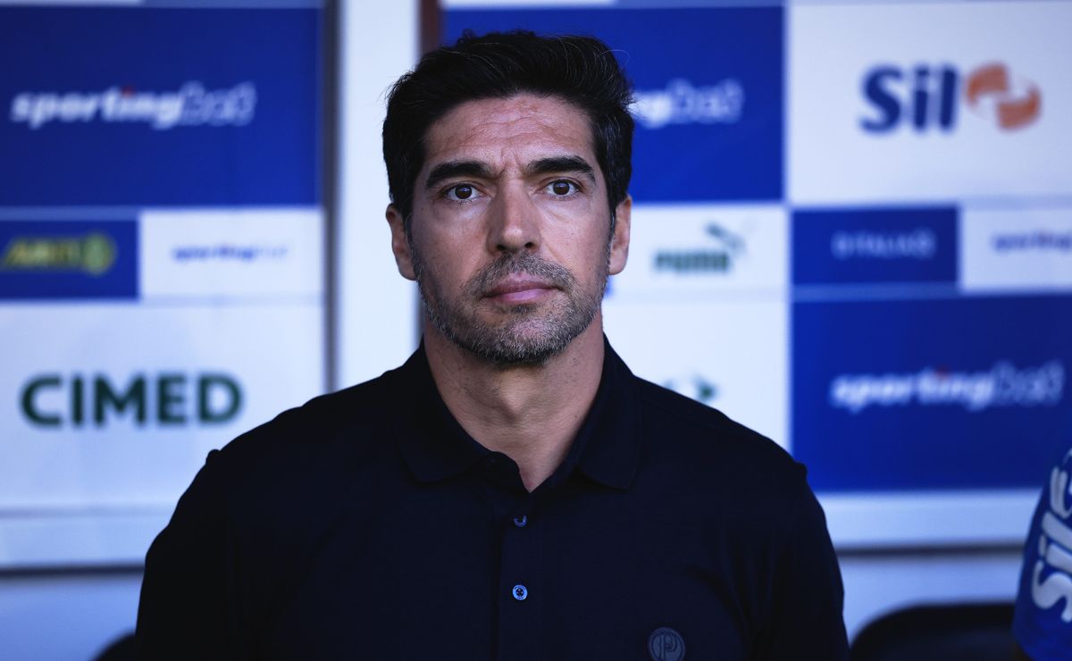 Abel Ferreira veta saída de Bruno Rodrigues para o Santos e futuro do atacante segue indefinido