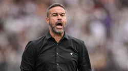 - Artur Jorge, ex-treinador do Botafogo.