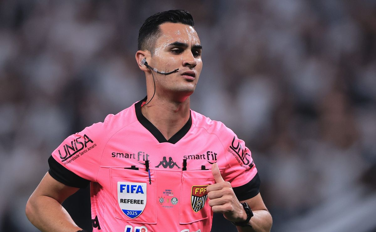 Matheus Delgado Candançan se envolve em duas polêmicas de arbitragem em cinco dias