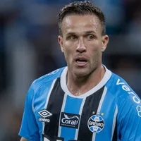 Arthur sai do clubismo e rasga elogios ao São Paulo