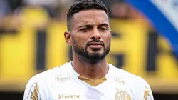 Lateral deu a sua opinião - Foto: Fabio Giannelli/AGIF.