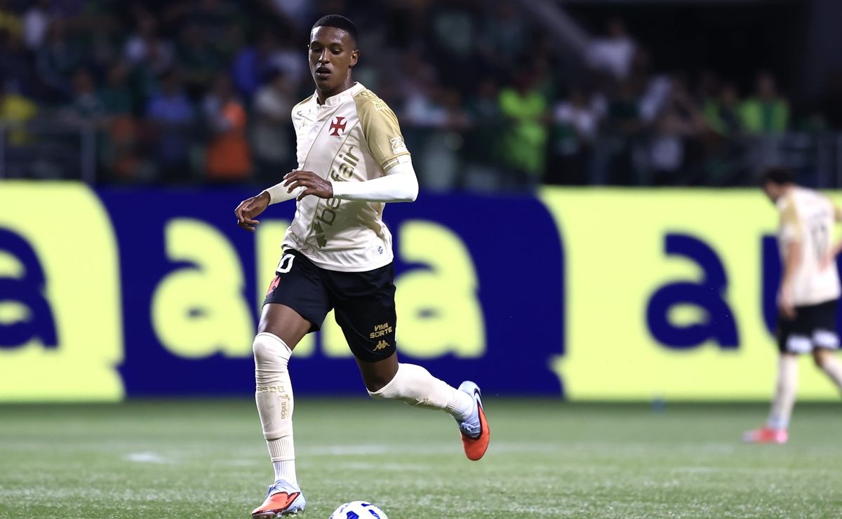 Vasco amplia empréstimo de Robert Renan e avalia desempenho antes de decidir sobre compra definitiva do zagueiro