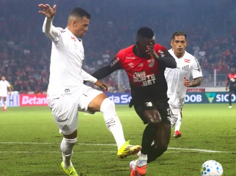 Pênalti de Zé Ivaldo aos 2 minutos provoca revolta da torcida