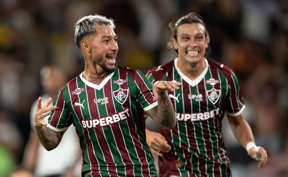 Fluminense vence Botafogo por 1 a 0 com golaço de Lucho Acosta e expulsão de Canobbio