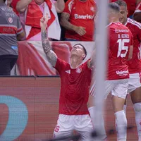 Ronaldo tenta salvar o Internacional, mas Palmeiras vence duelo pelo Brasileirão